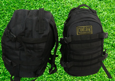 Mochila Camelback Negra y...